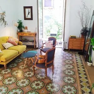 Con Salón Privado En La Rambla Gerona